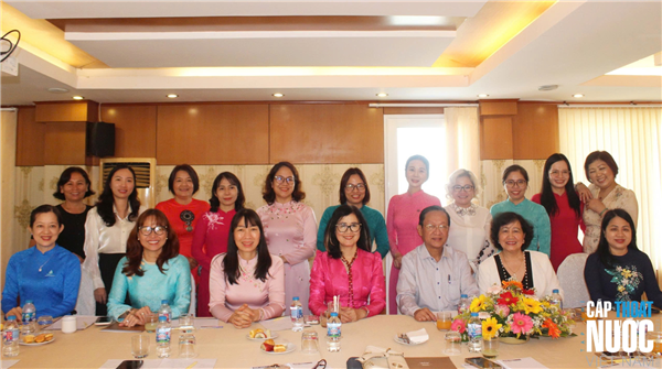 Kiện toàn tổ chức, đẩy mạnh hoạt động CLB nữ ngành Nước miền Nam