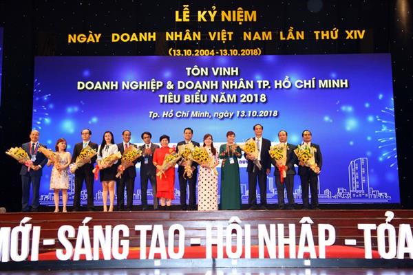 Công ty Cổ phần Nhựa Bình Minh vinh dự tiếp tục được Thành phố Hồ Chí Minh trao Chứng nhận “Doanh nghiệp tiêu biểu năm 2018” 